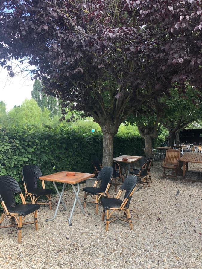 Paris Par Trains, Area, Studios Avec Salle De Bain Et Kitchenette Privees, Ou, Chambres Avec Salles Bain Et Cuisines Communes Persan Екстер'єр фото